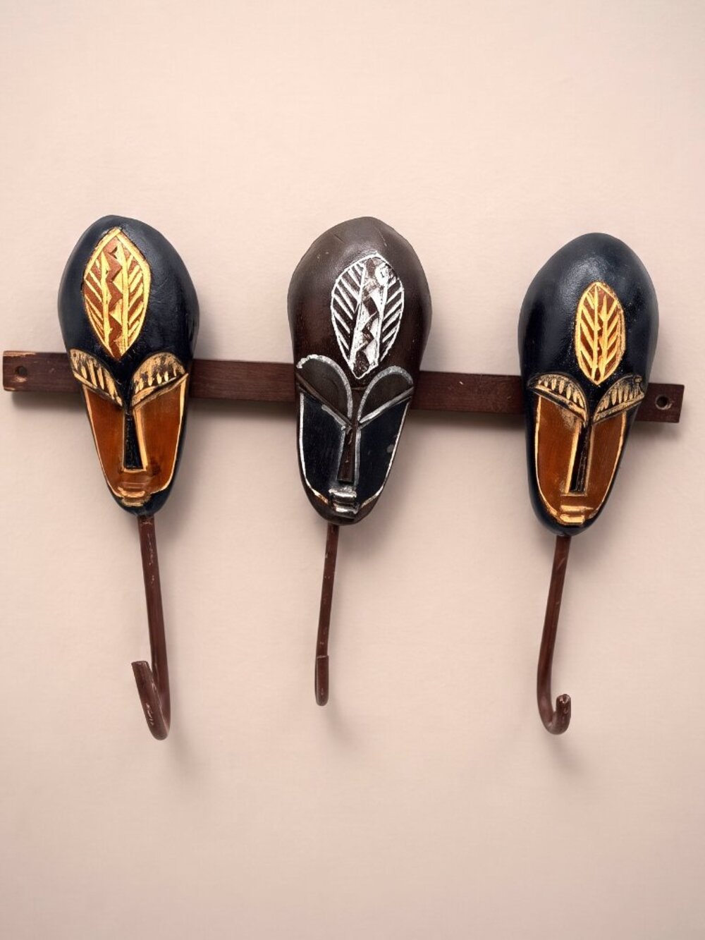 Vintage African Tribal Mask Wall Hooks Rack 3 Carved Wood Faces Boho Decor 14 in